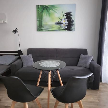 Apartment Klimka With Balcony, Free Wifi And Free Parking บราติสลาวา ภายนอก รูปภาพ