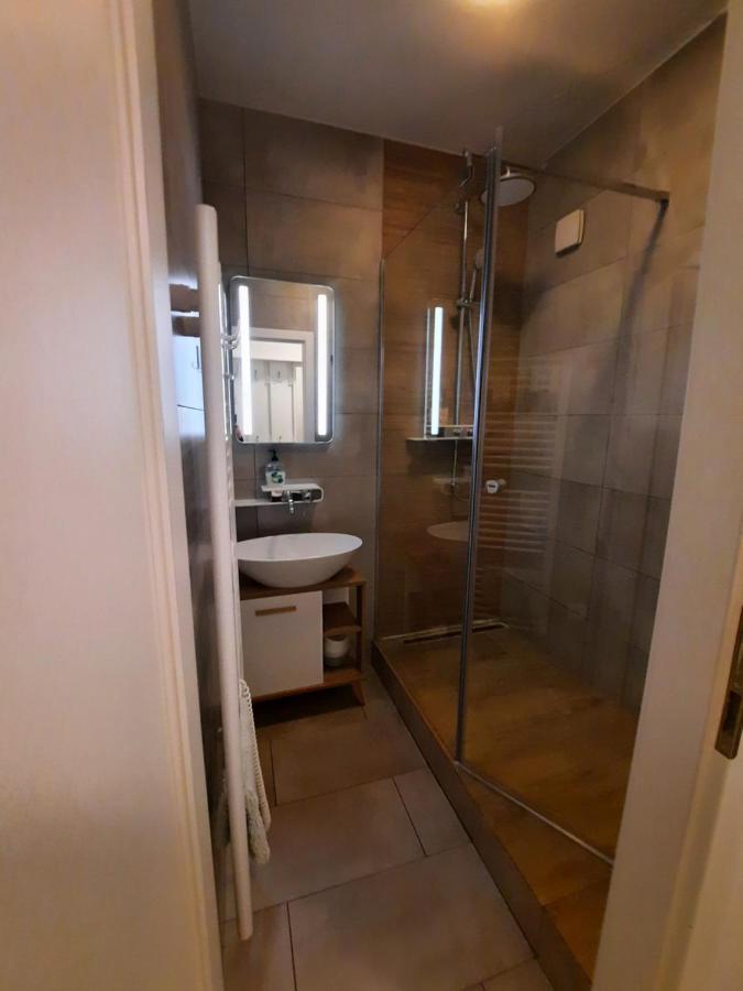Apartment Klimka With Balcony, Free Wifi And Free Parking บราติสลาวา ภายนอก รูปภาพ