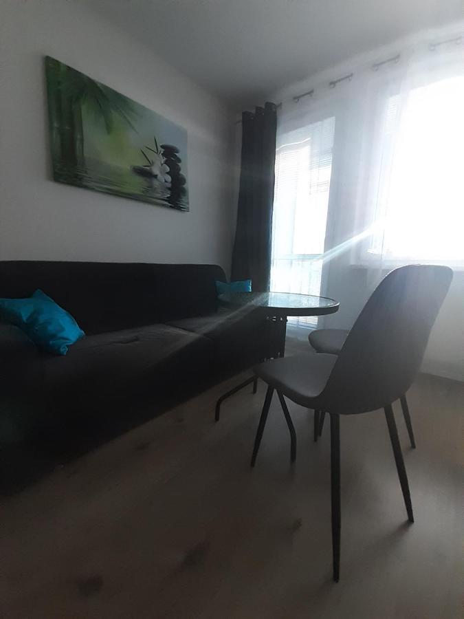 Apartment Klimka With Balcony, Free Wifi And Free Parking บราติสลาวา ภายนอก รูปภาพ